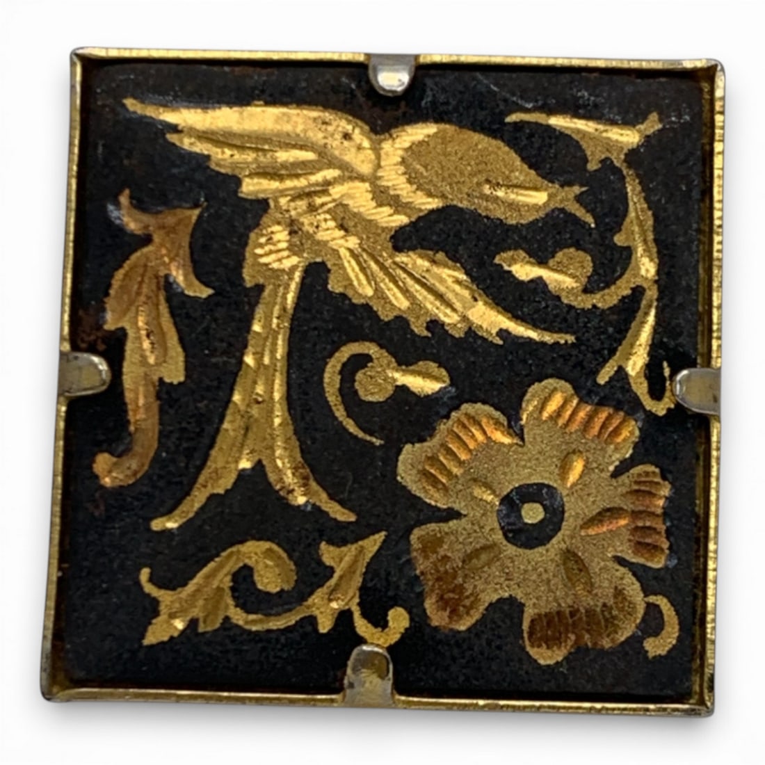 Gold Tone Costume Ring: Size 4.75