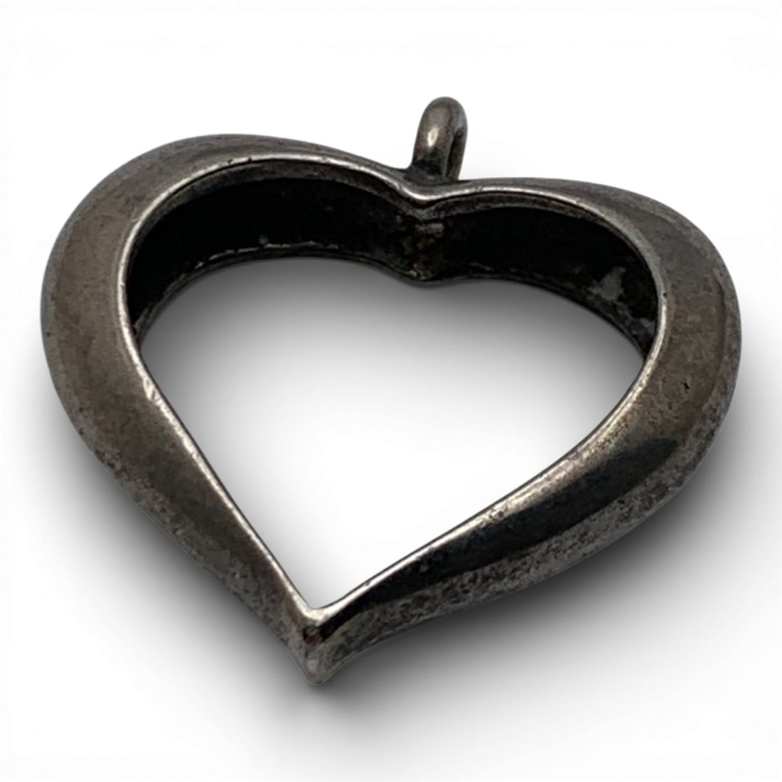 Silver Heart Pendant: Tests Silver - 7/8" Long - 3.4 Grams
