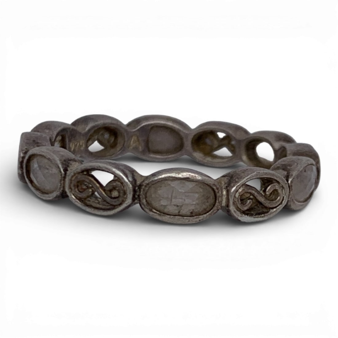 Sterling Silver Ring With Clear Stones: Marked 925 - Size 9 - 3.0 Grams