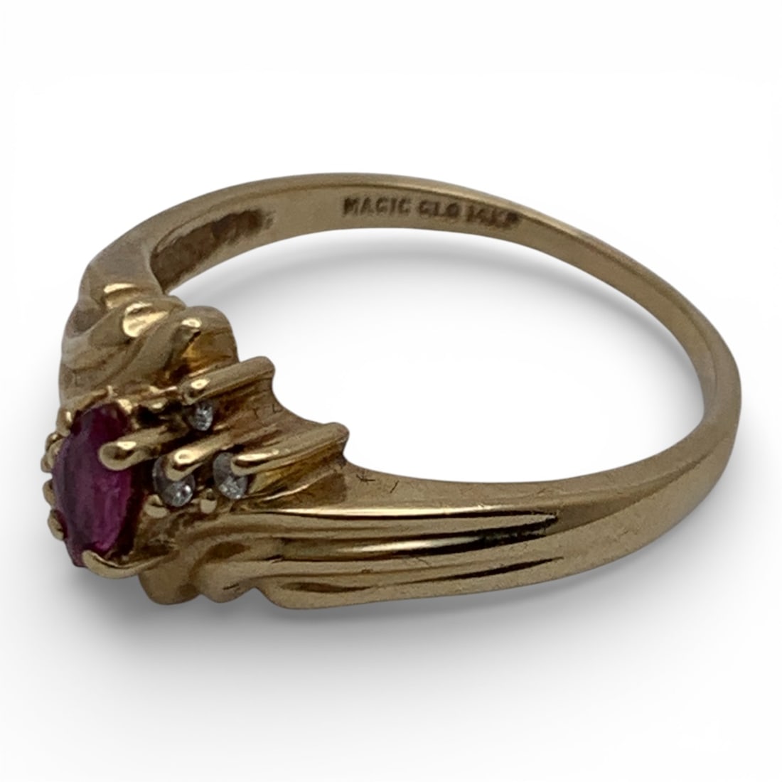 14k Yellow Gold Diamond & Ruby Ring - 3