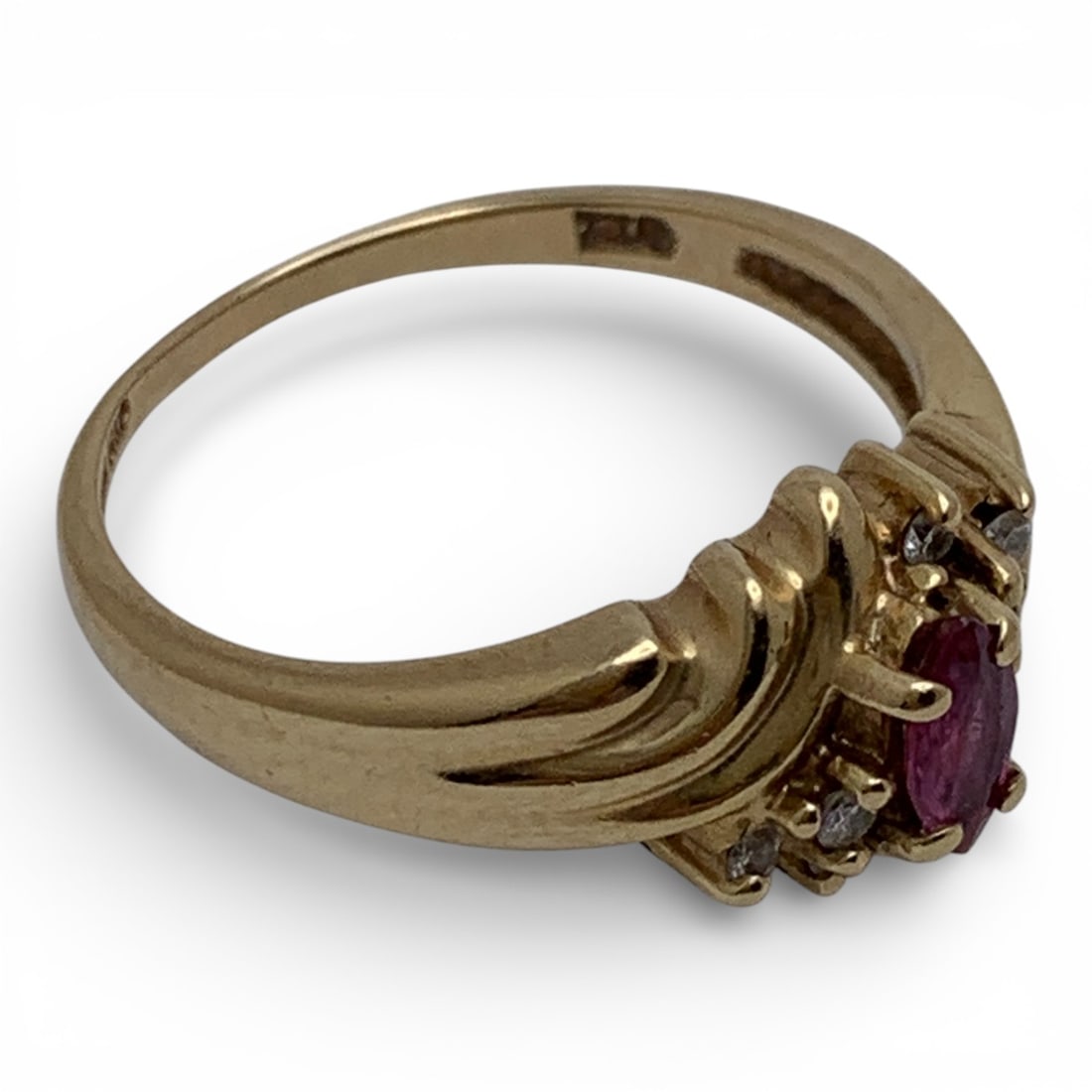 14k Yellow Gold Diamond & Ruby Ring - 4