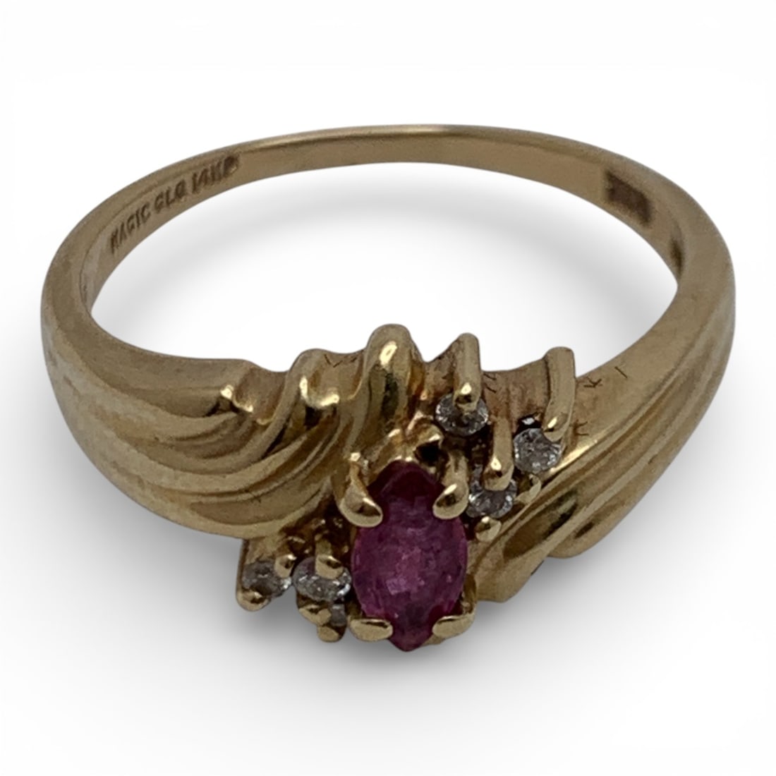 14k Yellow Gold Diamond & Ruby Ring - 5