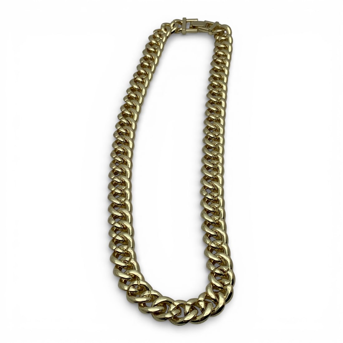 Gold Tone Fashion Necklace: 19 7/8" Long