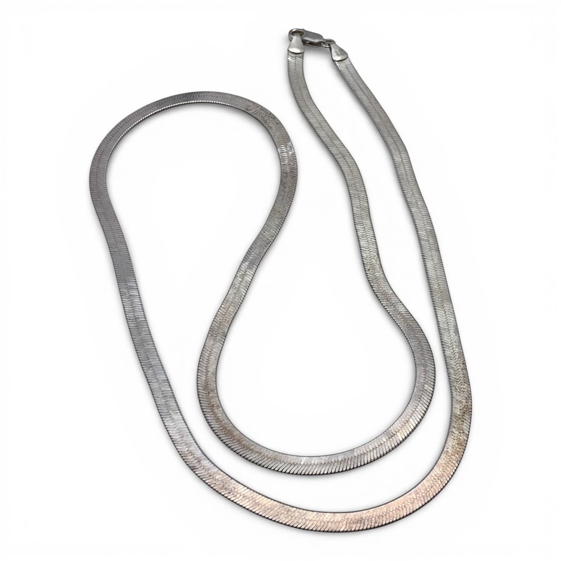 Sterling Silver Necklace: Marked 925 - 30 1/4" Long - 21.5 Grams