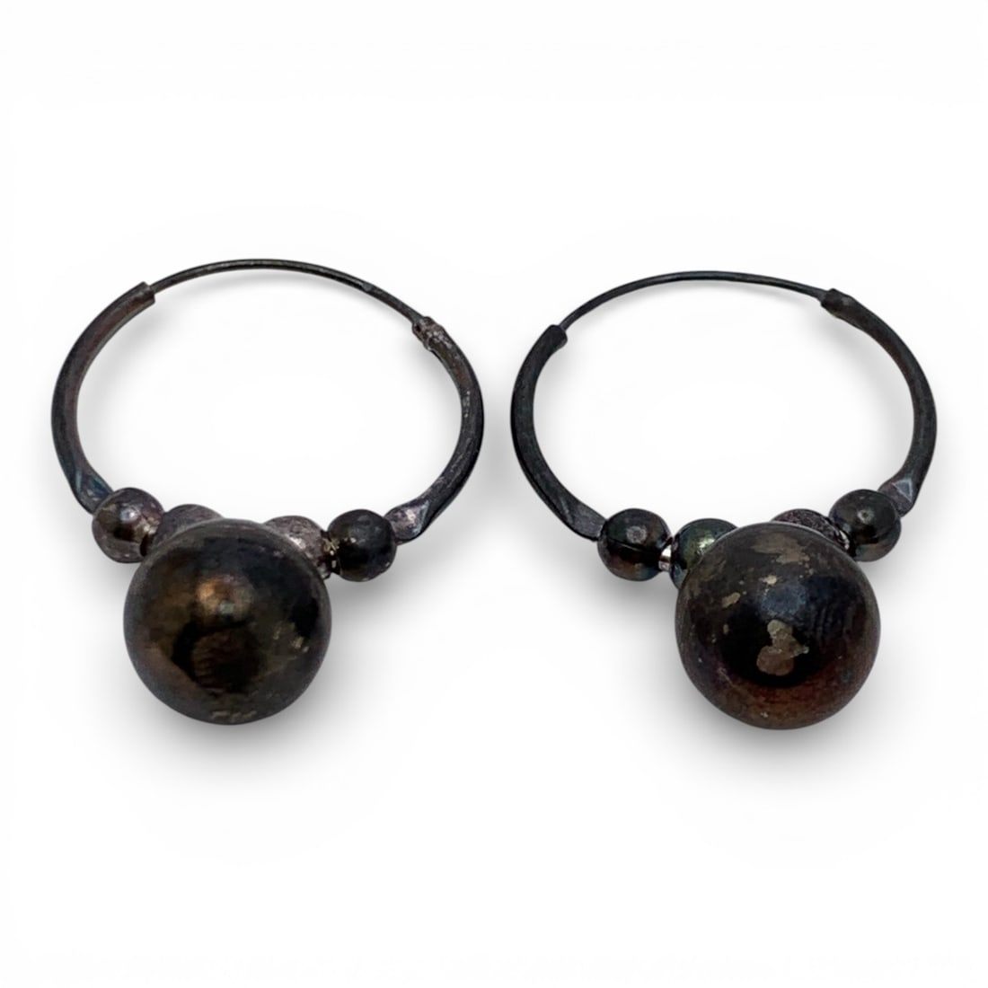 Sterling Silver Earrings: Marked 925 - 1" Long - 2.3 Grams