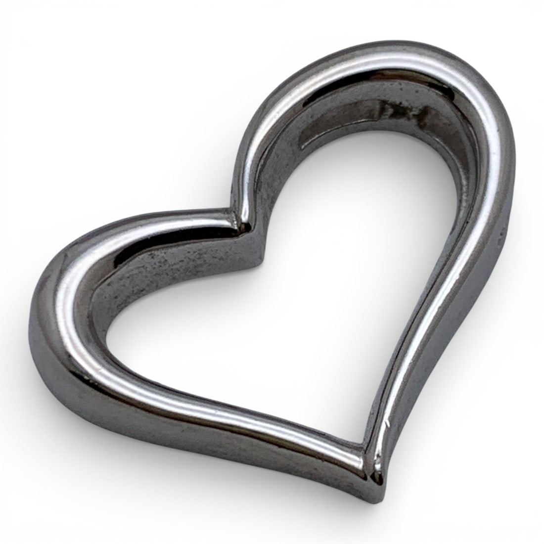 Sterling Silver Heart Pendant: Marked 925 - 1" Long - 5.1 Grams