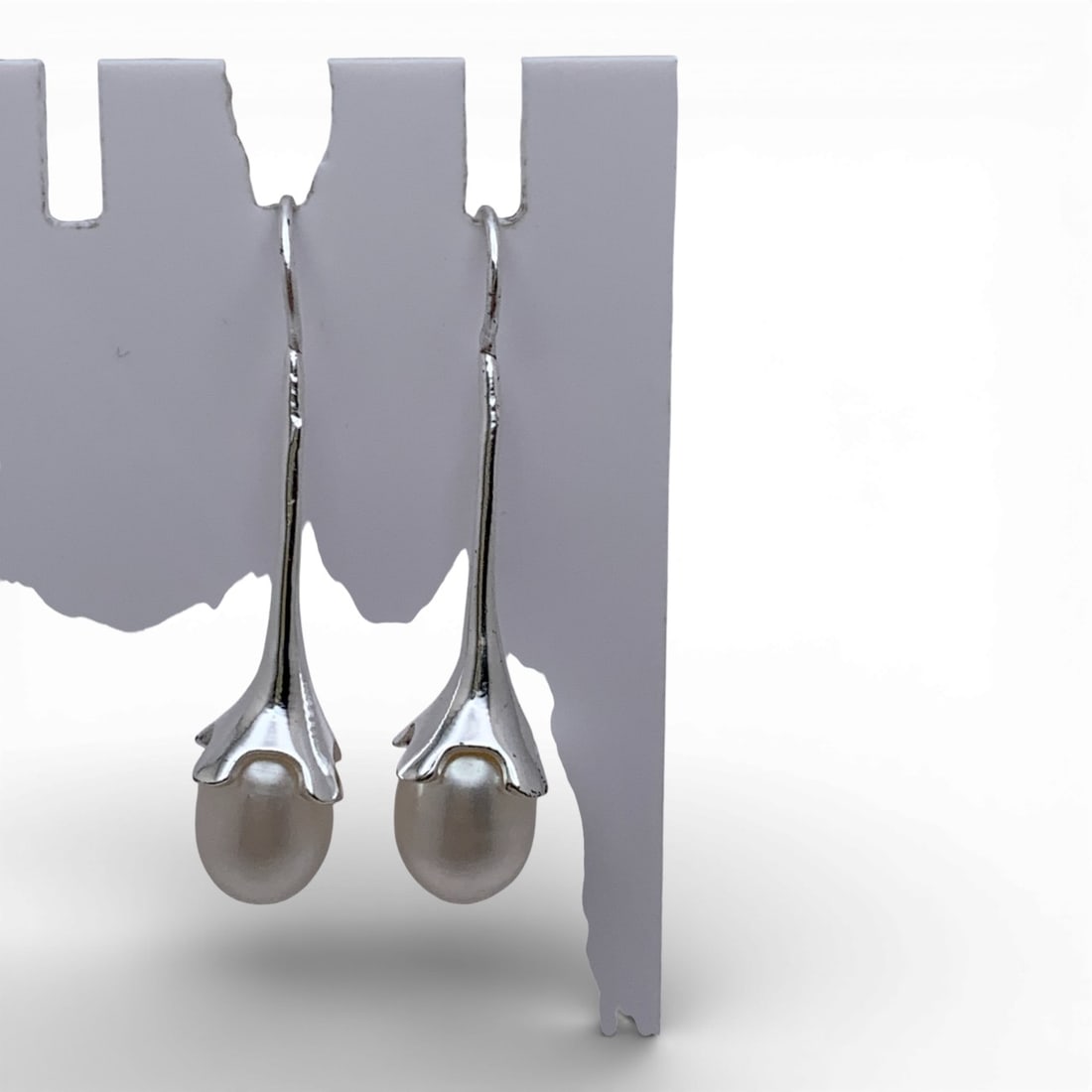 Sterling Silver & Pearl Earrings: Marked 925 - 1 5/8" Long - 5.1 Grams