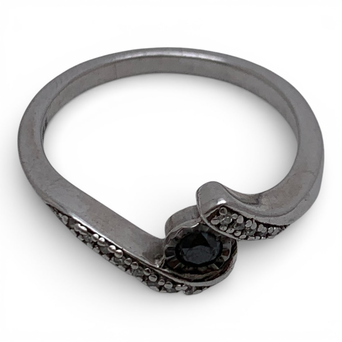 Sterling Silver & Black Stone Ring - 5