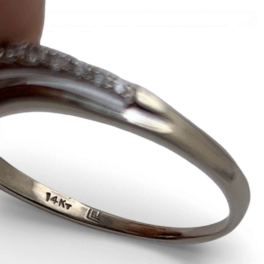 14k White Gold & Diamond Ring - 6