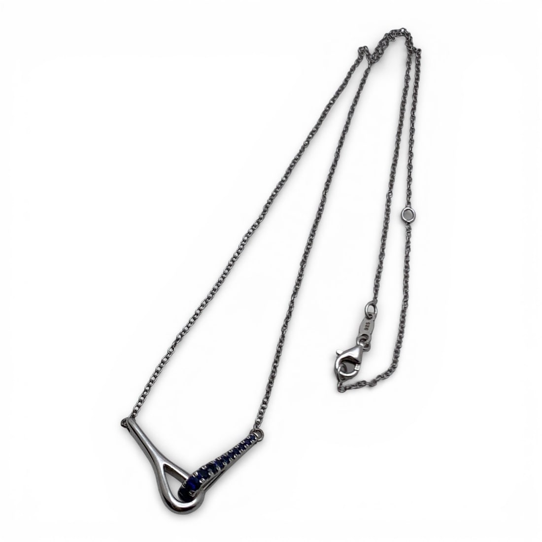 Sterling Silver Necklace With Blue Stones: Marked 925 - 18" Long - 3.2 Grams