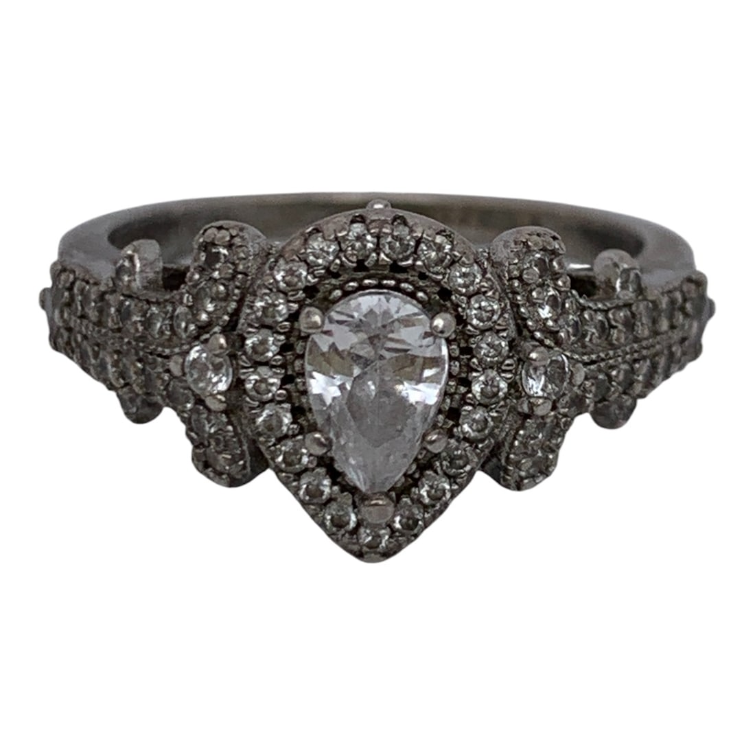 Sterling Silver Ring With Clear Stones: Marked 925 - Size 7 - 3.3 Grams