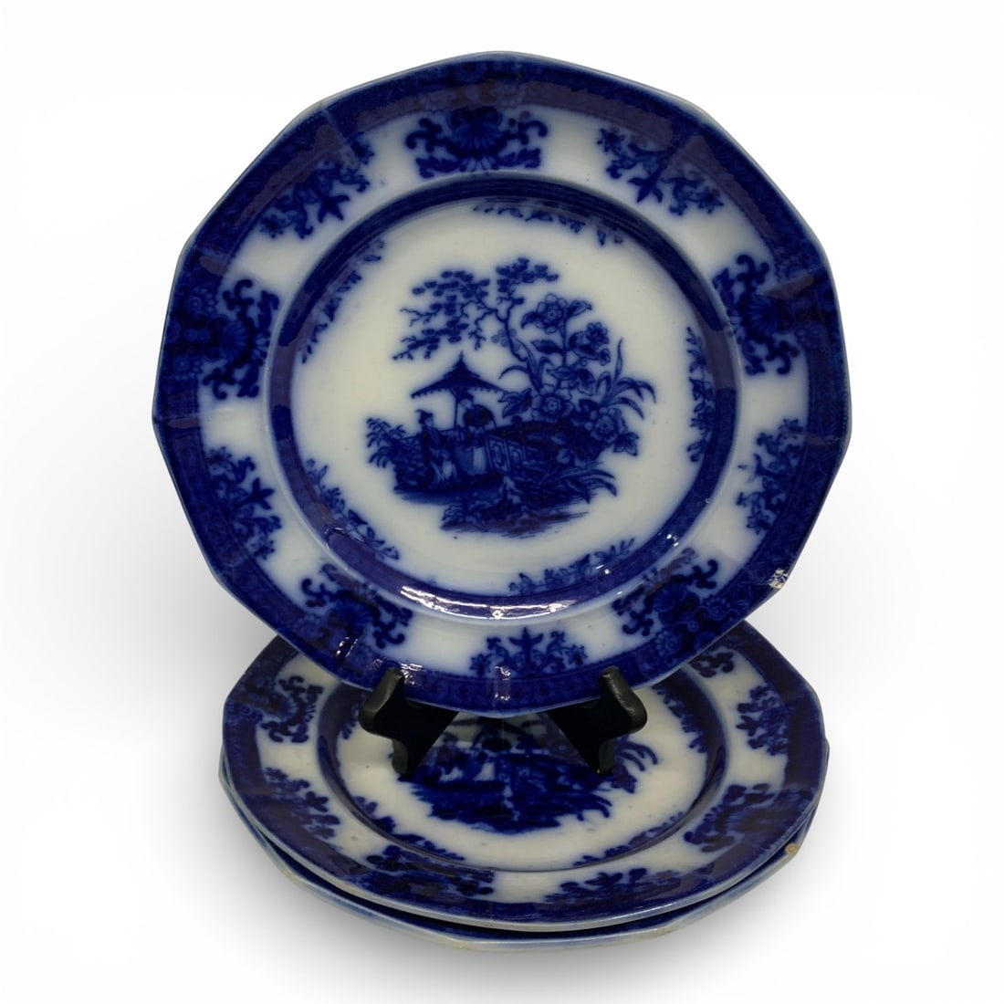 3 Amoy Davenport Flow Blue Plates: Marked: Amoy, 10.25" Diameter. Some Wear, See Photos.