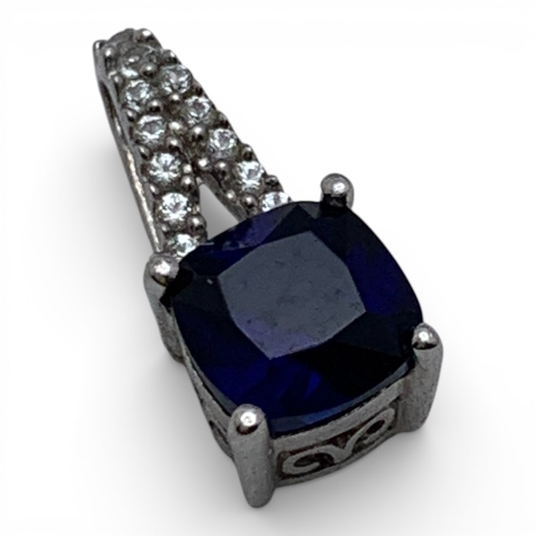 Sterling Silver Pendant With Blue & Clear Stones: Marked 925 - 1/2" Long - 0.9 Grams