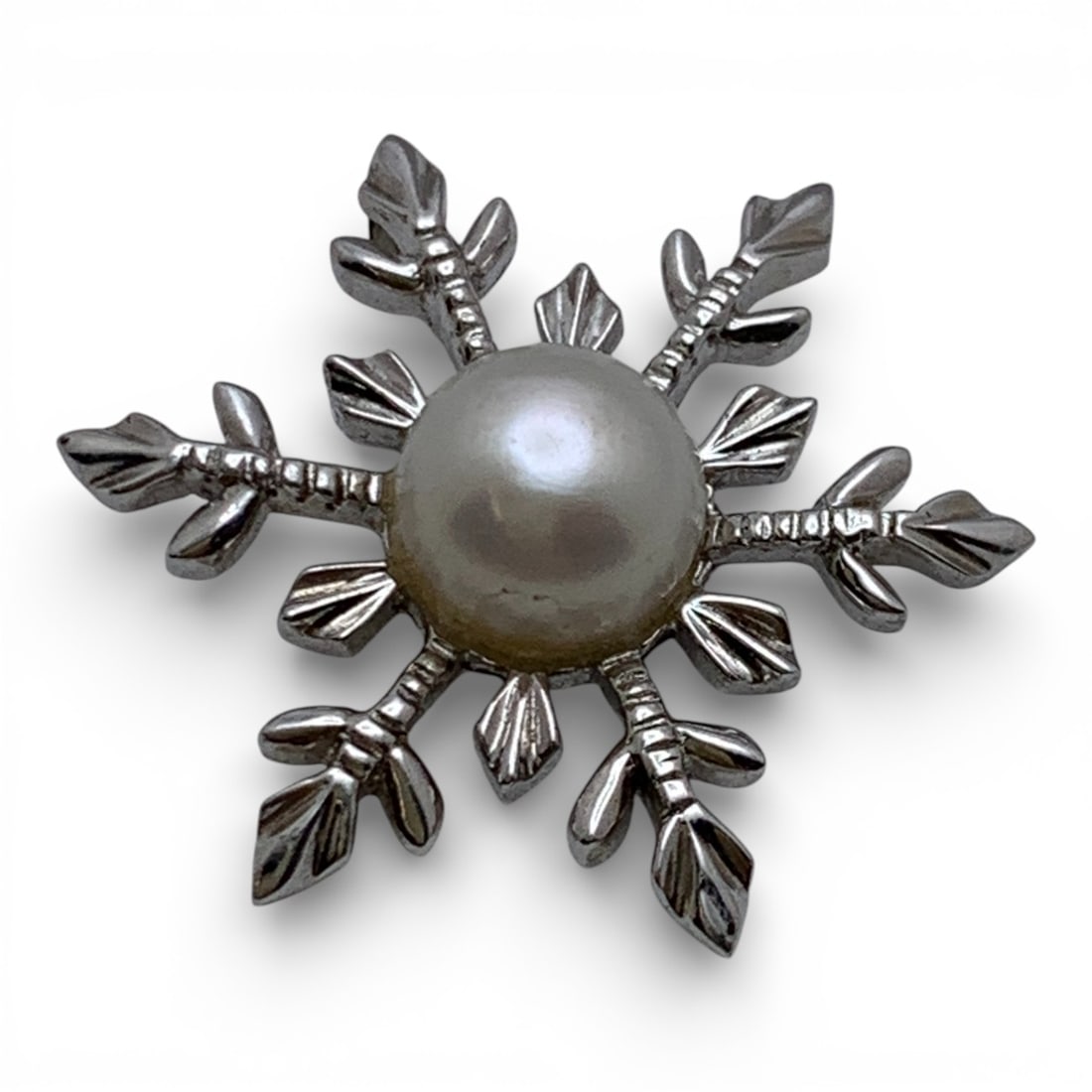 Sterling Silver & Pearl Snowflake Pendant: Marked 925 - 7/8" Long - 2.6 Grams