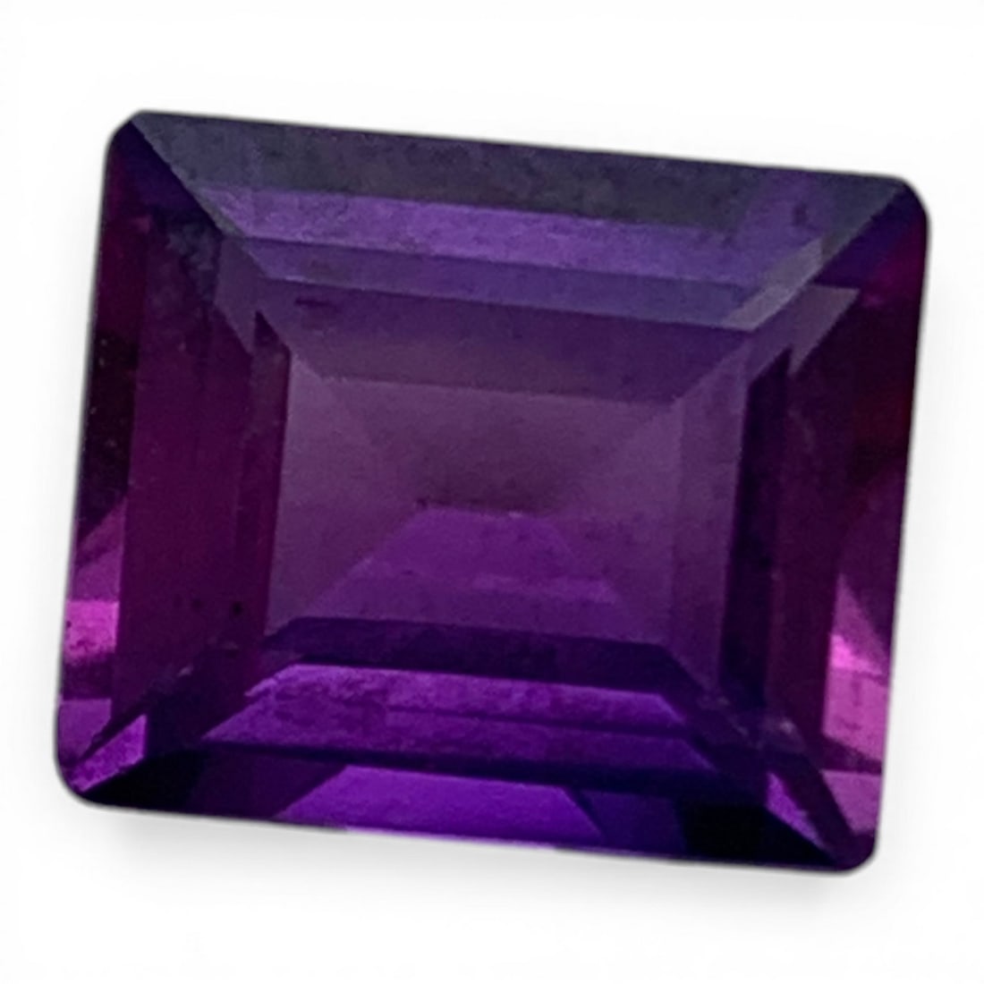 Faceted Bicolor Blue/ Purple Sapphire Gemstone: 8.5x10.5mmGemstones Tested With Presidium Gem Tester Il - Berners Does Not Guarantee Authenticity Of Gemstones