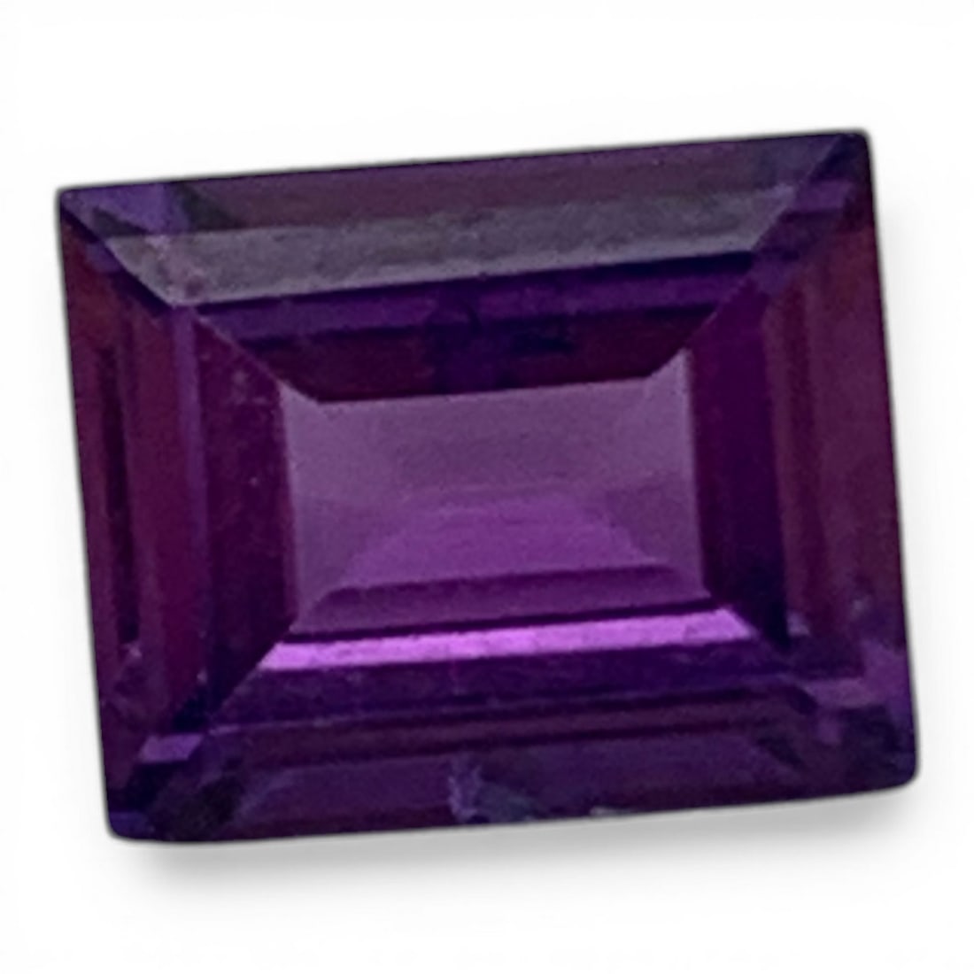 Faceted Bicolor Blue/ Purple Sapphire Gemstone: 5x6.5mmGemstones Tested With Presidium Gem Tester Il - Berners Does Not Guarantee Authenticity Of Gemstones