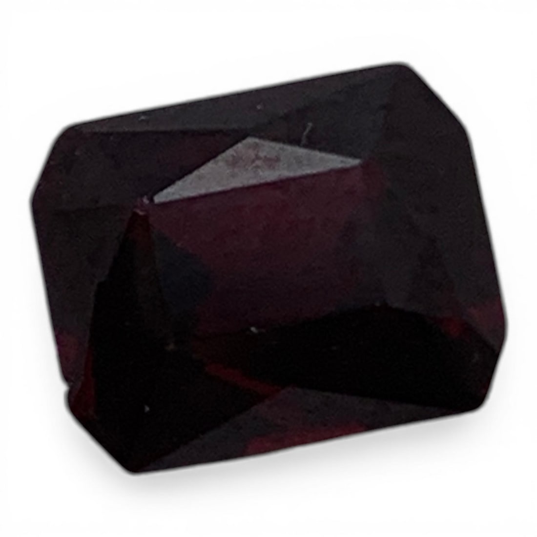 Faceted Red Sapphire Gemstone: 6.5x8.5mm Gemstones Tested With Presidium Gem Tester Il - Berners Does Not Guarantee Authenticity Of Gemstones