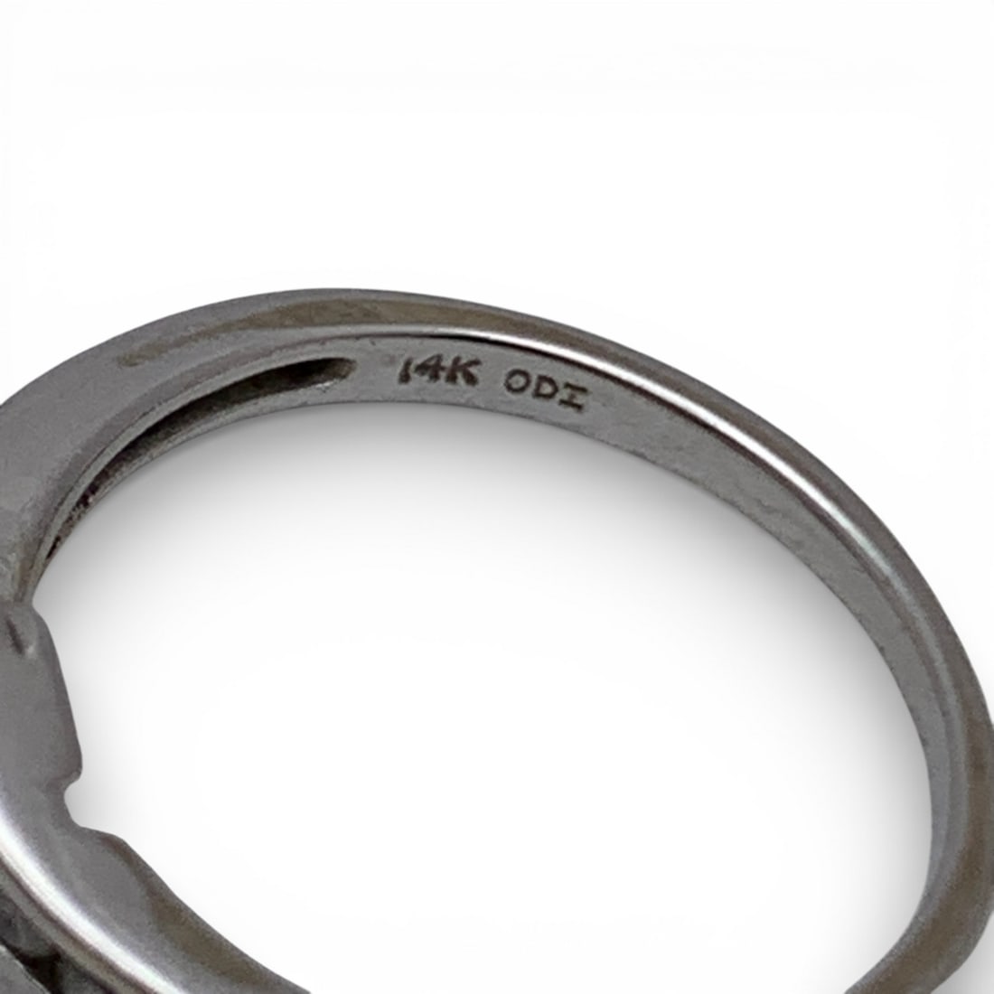 14k White Gold & Diamond Ring - 6