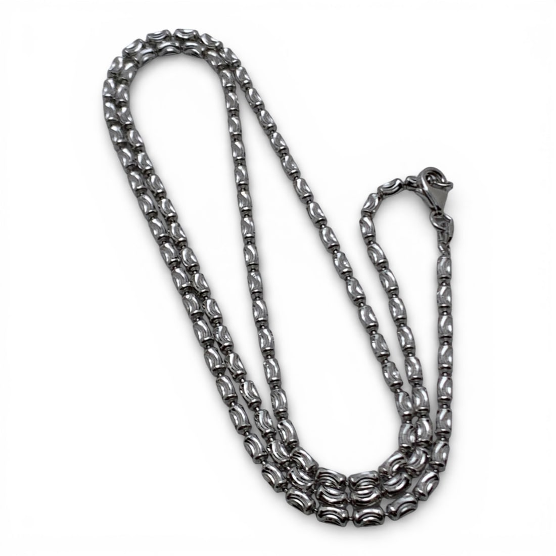 Sterling Silver Necklace: Marked 925 - 22 1/8" Long - 10.1 Grams