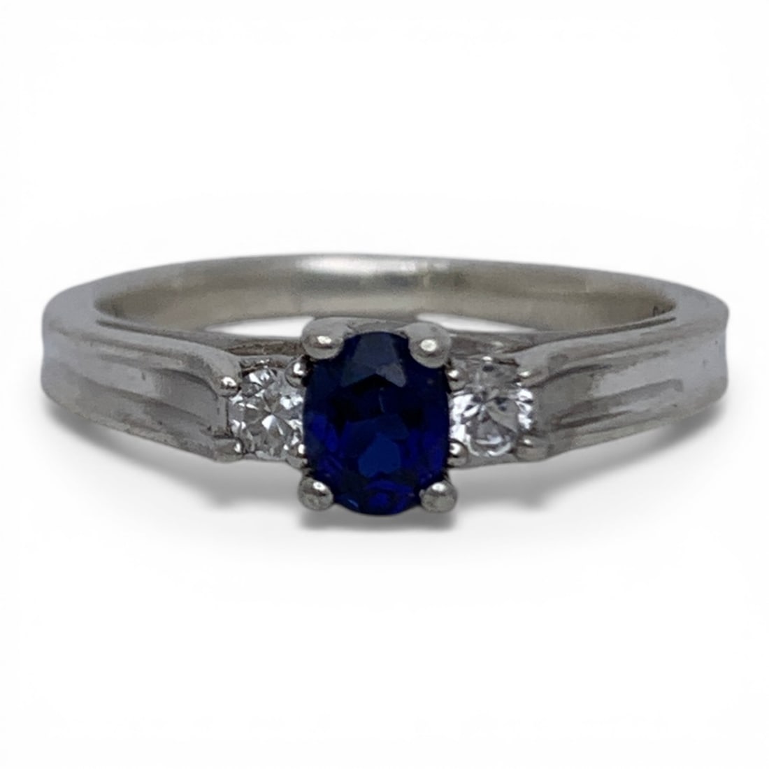 Sterling Silver Ring With Blue & Clear Stones: Marked 925 - Size 7.5 - 2.6 Grams