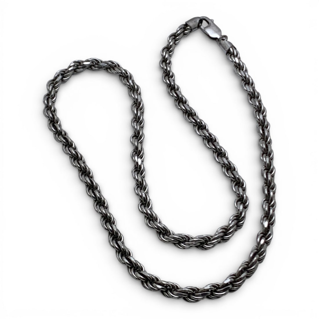 Sterling Silver Necklace: Marked 925 - 22 1/4" Long - 58.2 Grams