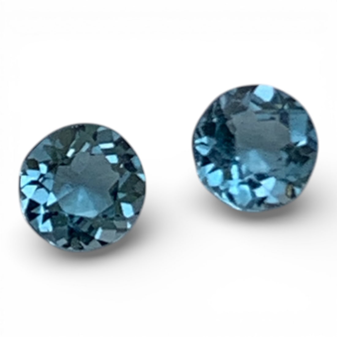 2 Faceted Blue Spinel Gemstones: 0.1 Grams Total Gemstones Tested With Presidium Gem Tester Il - Berners Does Not Guarantee Authenticity Of Gemstones