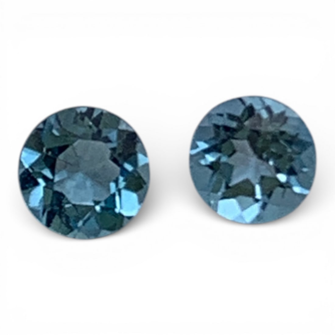 2 Faceted Blue Spinel Gemstones: 0.1 Grams Total Gemstones Tested With Presidium Gem Tester Il - Berners Does Not Guarantee Authenticity Of Gemstones