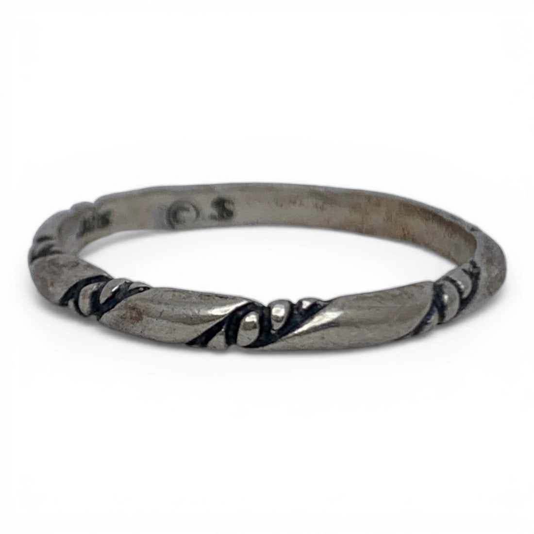 Sterling Silver Ring: Marked 925 - Size 10 - 1.6 Grams