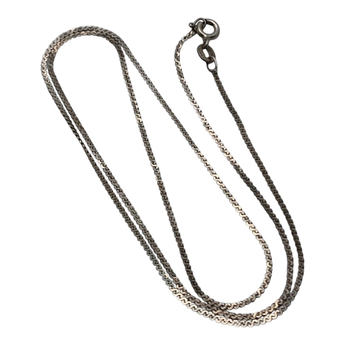 Sterling Silver Necklace: Marked 925 - 18 1/8" Long - 1.8 Grams