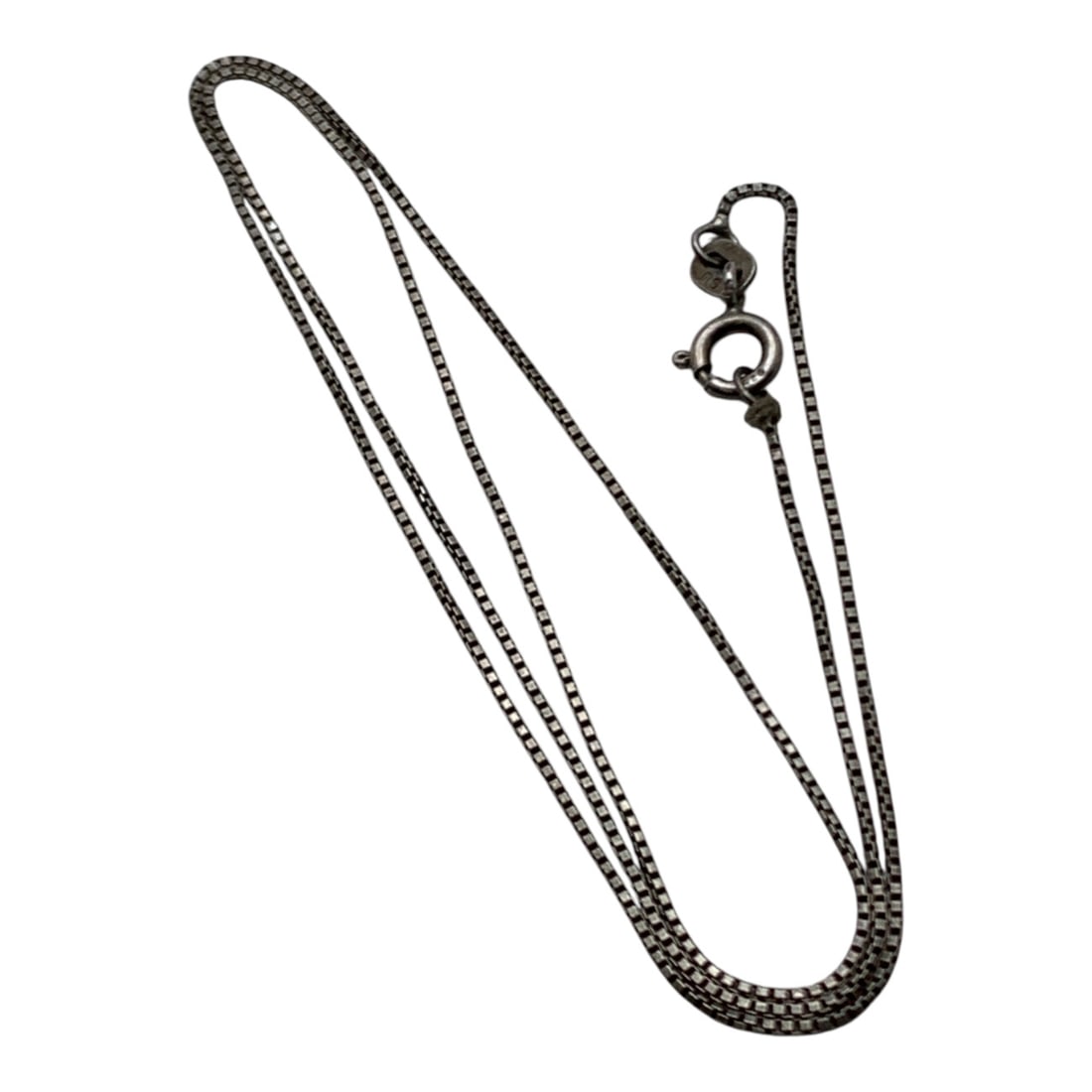 Sterling Silver Box Chain Necklace: Marked 925 - 18" Long - 2.0 Grams