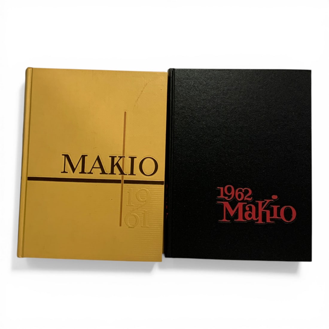 2 Ohio State University Yearbooks, 1961 & 1962: 1961 Maki Osu YearbookJack Nicklaus - Gold Hof, John "hondo" Havlicek - Basketball Hof, Jerry Lewis - Ncaa Poty Basketball Hof, Bobby Knight - Basketball Hof, Woody Hayes, John F. Kennedy Lyndon