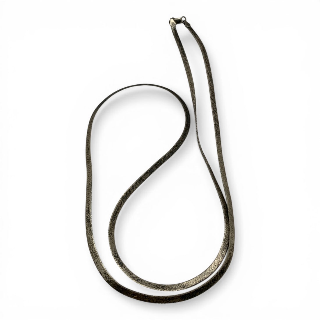 Sterling Silver Necklace: Marked 925 - 30 1/8" Long - 10.4 Grams