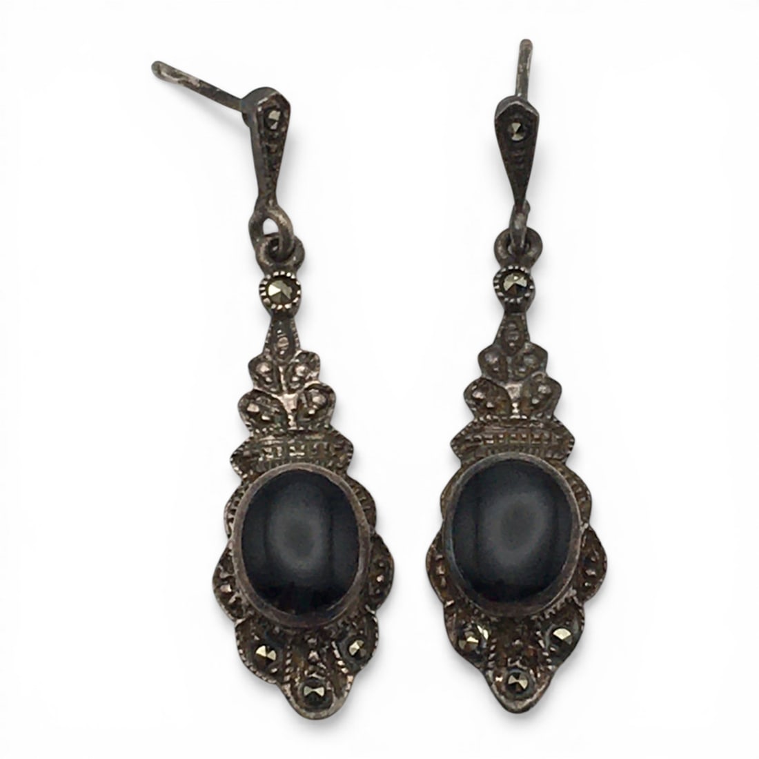 Sterling Silver Onyx Stone Earrings: Marked 925. 4.4 G. 1.5" Long