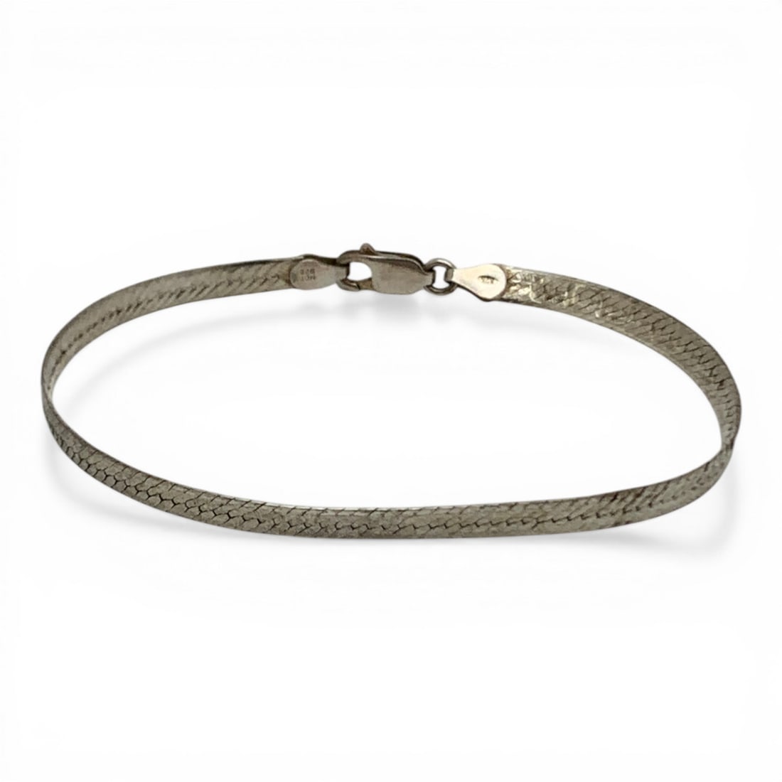 Sterling Silver Bracelet: Marked 925 - 8" Long - 4.8 Grams