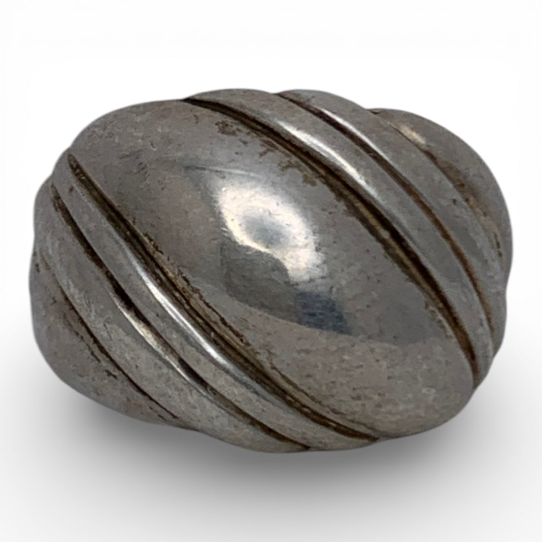 Sterling Silver Ring: Marked Sterling - Size 6 - 8.1 Grams