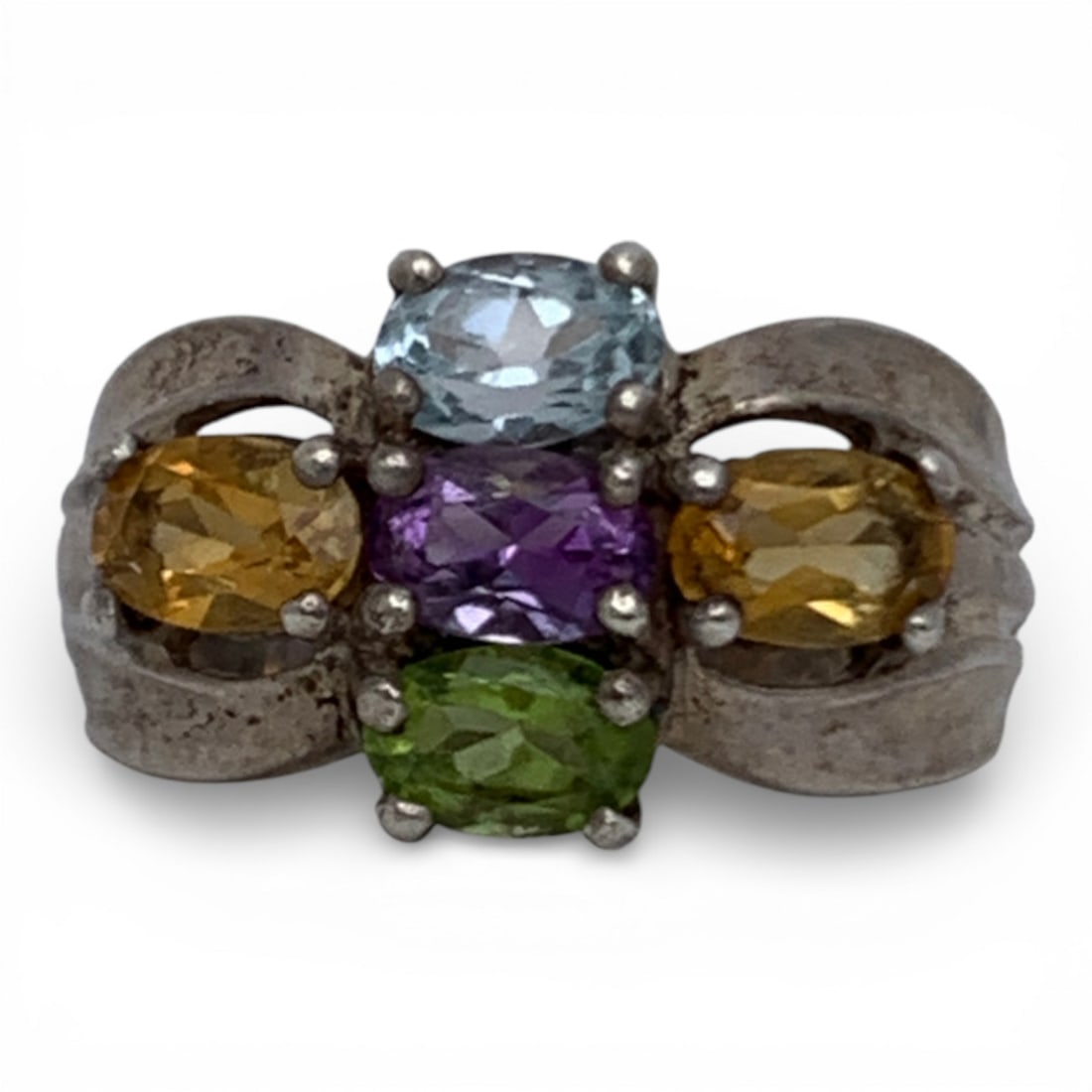 Sterling Silver Ring With Colored Stones: Marked 925 - Size 8 - 6.3 Grams
