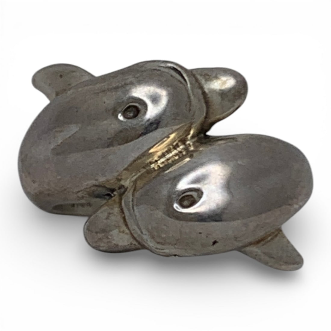 Sterling Silver Dolphin Ring: Marked 925 - Size 6 - 5.0 Grams