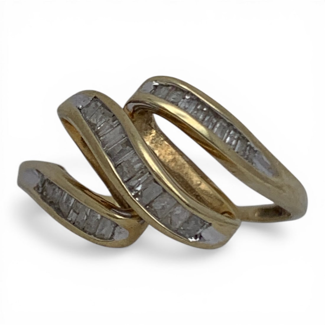 10k Yellow Gold & Diamond Ring: Tests 10k - Size 6 - 1.2 DwtGemstones Tested With Presidium Gem Tester Il - Berners Does Not Guarantee Authenticity Of Gemstones