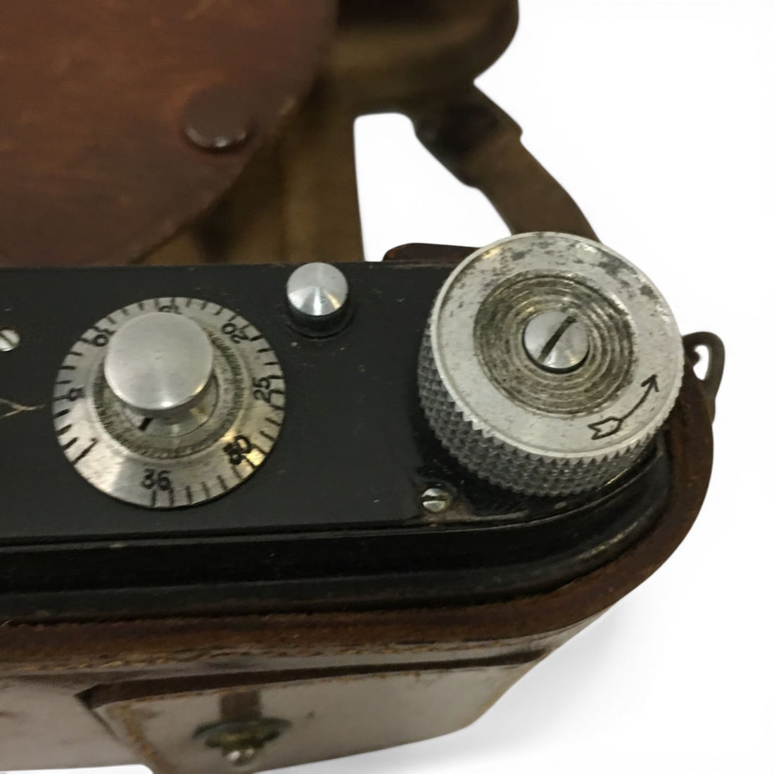 Germany Vintage Camera In Leather Case - 4