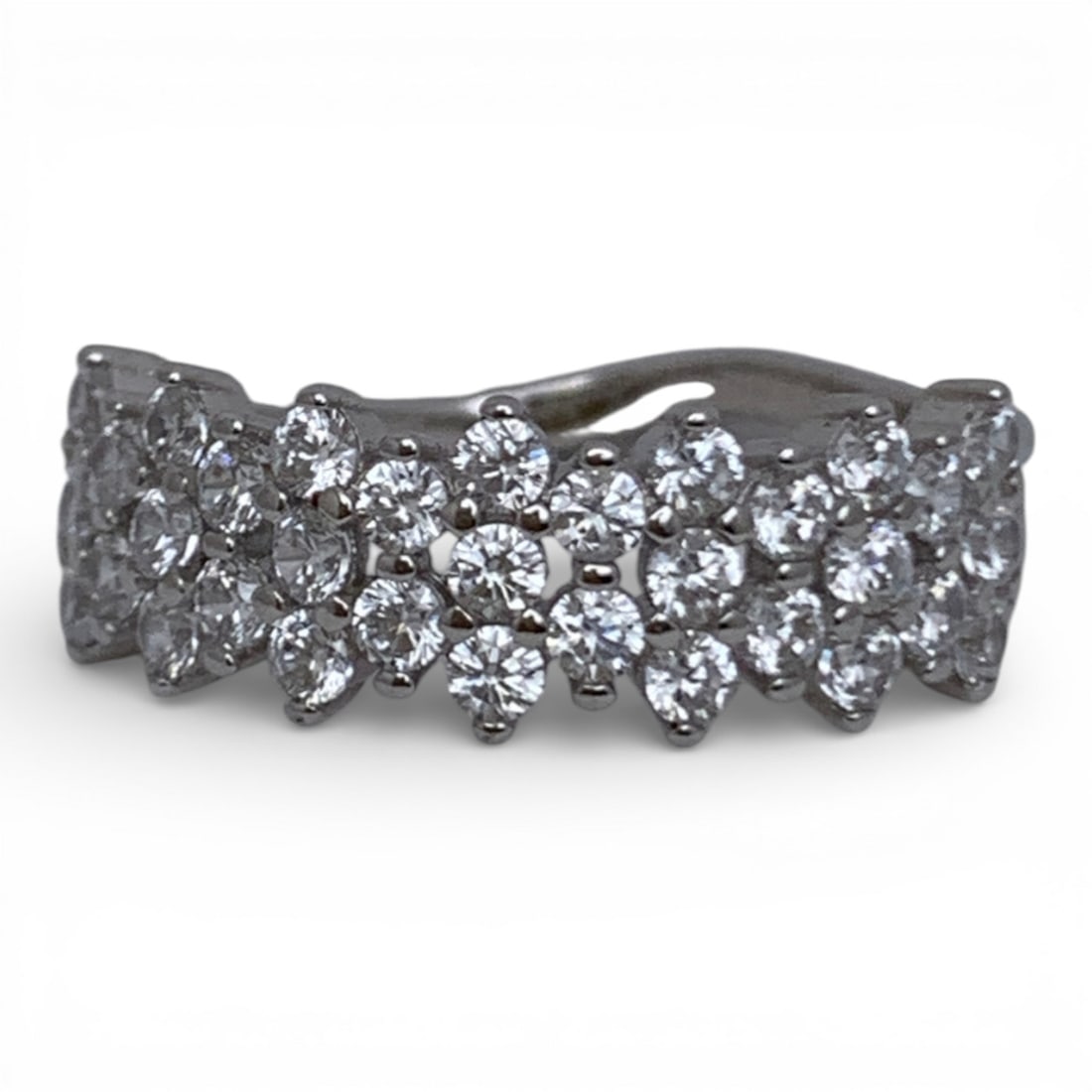 Sterling Silver Ring With Clear Stones: Marked 925 - Size 9 - 2.5 Grams