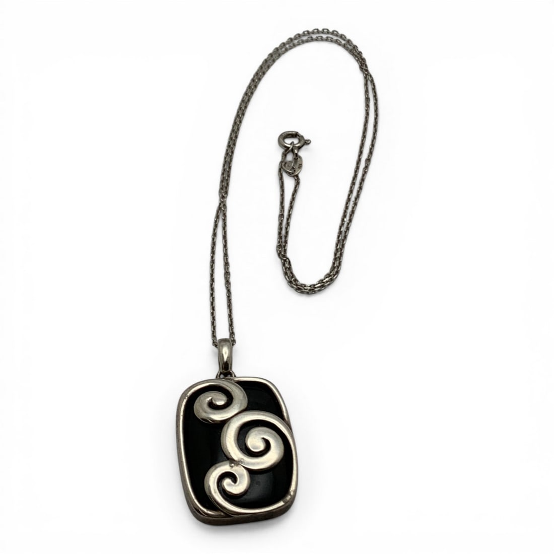 Sterling Silver & Black Stone Pendant Necklace: Marked 925 - 18" Long - 9.6 Grams