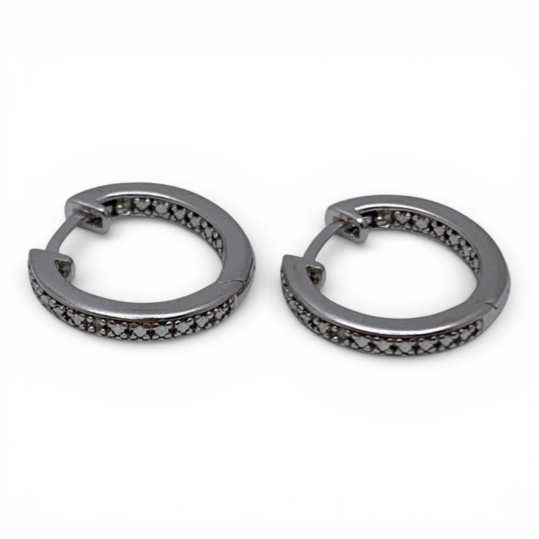 Sterling Silver Hoop Earrings: Marked 925 - 5/8" Long - 2.8 Grams