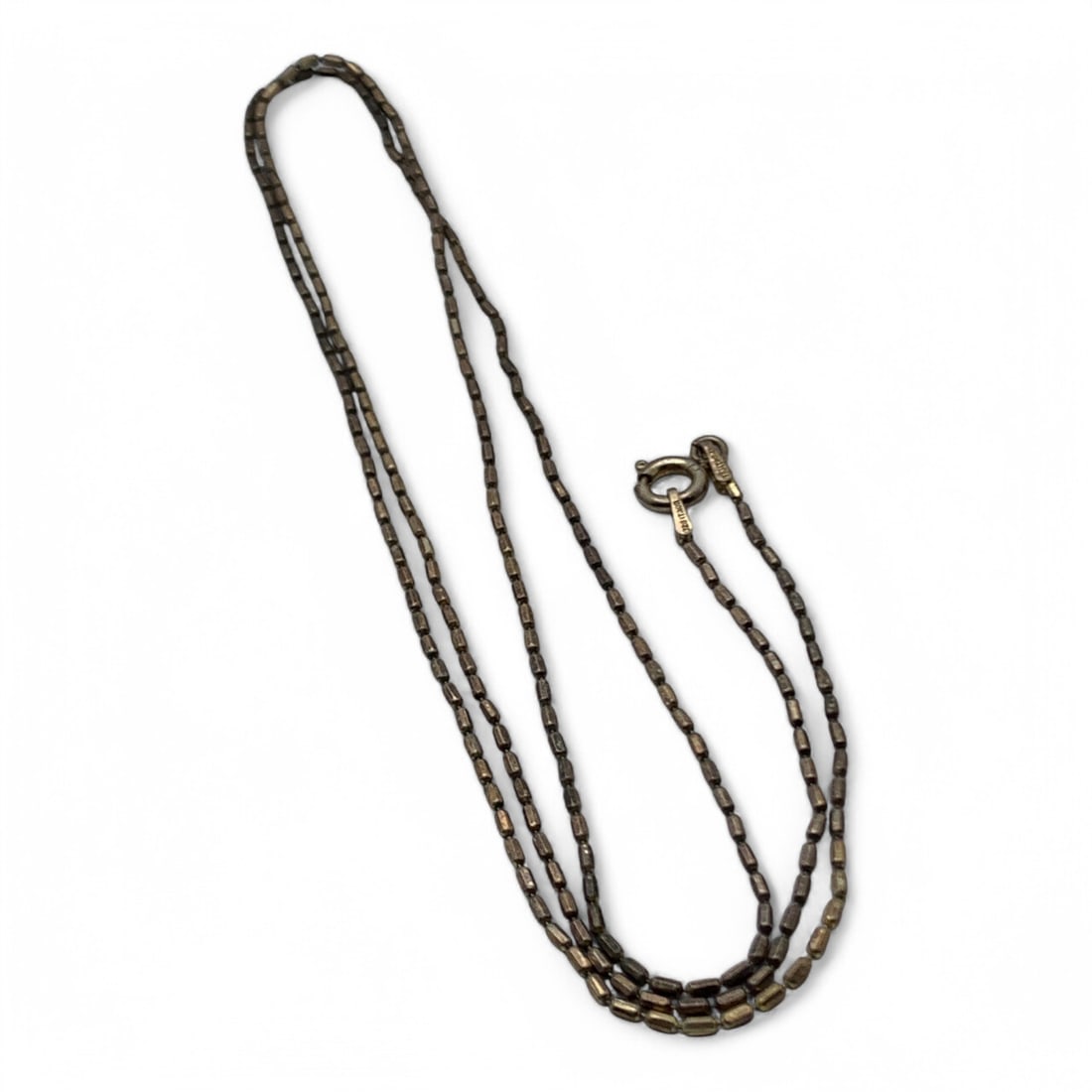 Sterling Silver Necklace: Marked 925 - 24" Long - 2.9 Grams