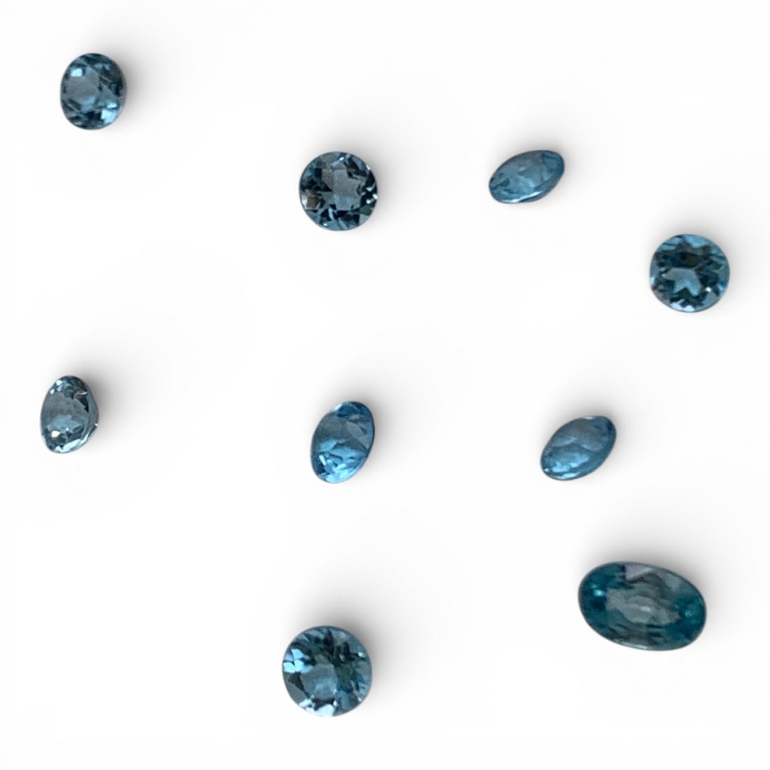Grouping Of Blue Topaz Gemstones: 0.7 Total Grams Gemstones Tested With Presidium Gem Tester Il - Berners Does Not Guarantee Authenticity Of Gemstones
