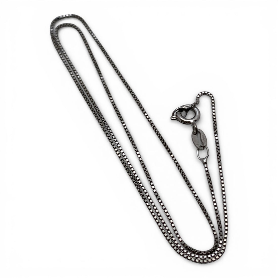 Sterling Silver Box Chain Necklace: Marked 925 - 16 1/2" Long - 1.7 Grams