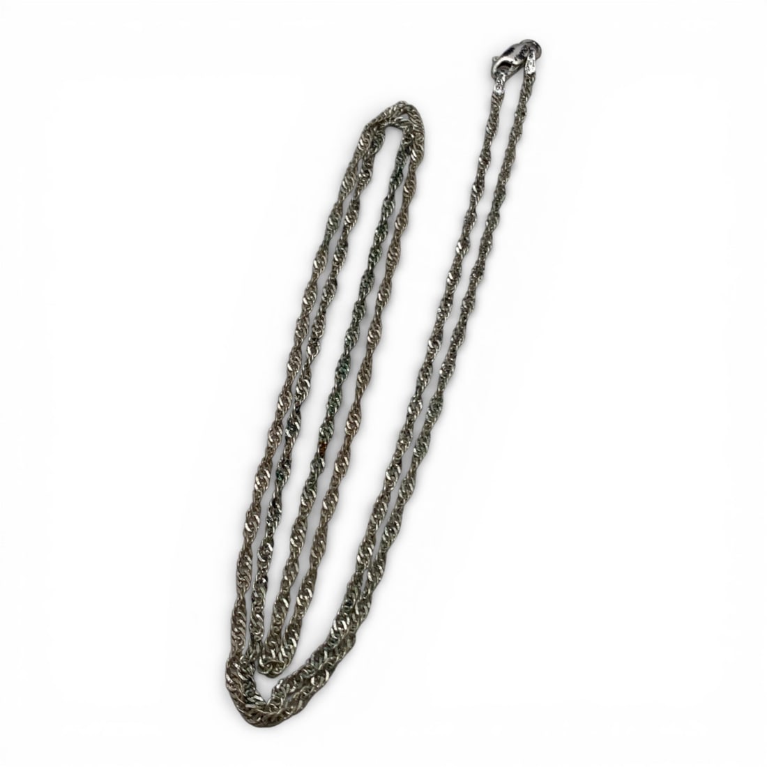 Sterling Silver Necklace: Marked 925 - 28" Long - 5.8 Grams