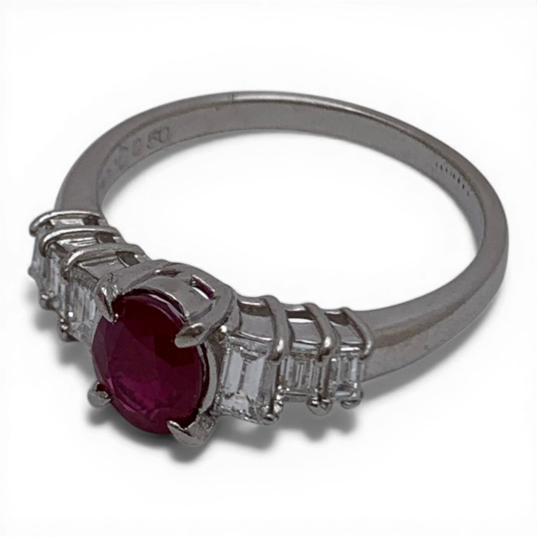 18k White Gold Diamond & Ruby Ring - 2