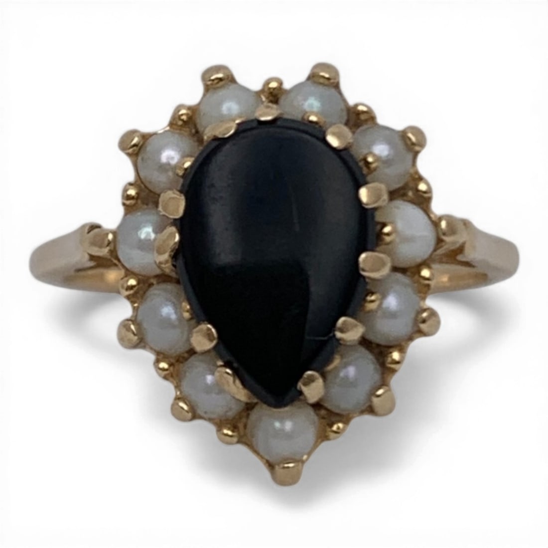Vintage 14k Yellow Gold Onyx & Pearl Ring: Vintage 14k Yellow Gold Ring Featuring A Marquise Cut Black Onyx Stone Surrounded By A Halo Of White Pearls Marked 14k - Size 6 - 2.4 DwtGemstones Tested With Presidium Gem Tester Il - Berners Does