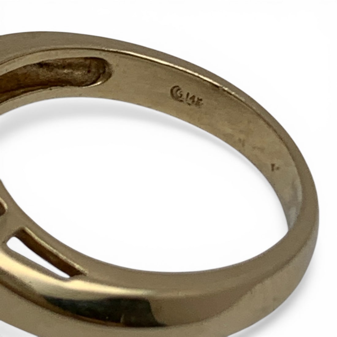 14k Gold Diamond & Ruby Bypass Design Ring - 6