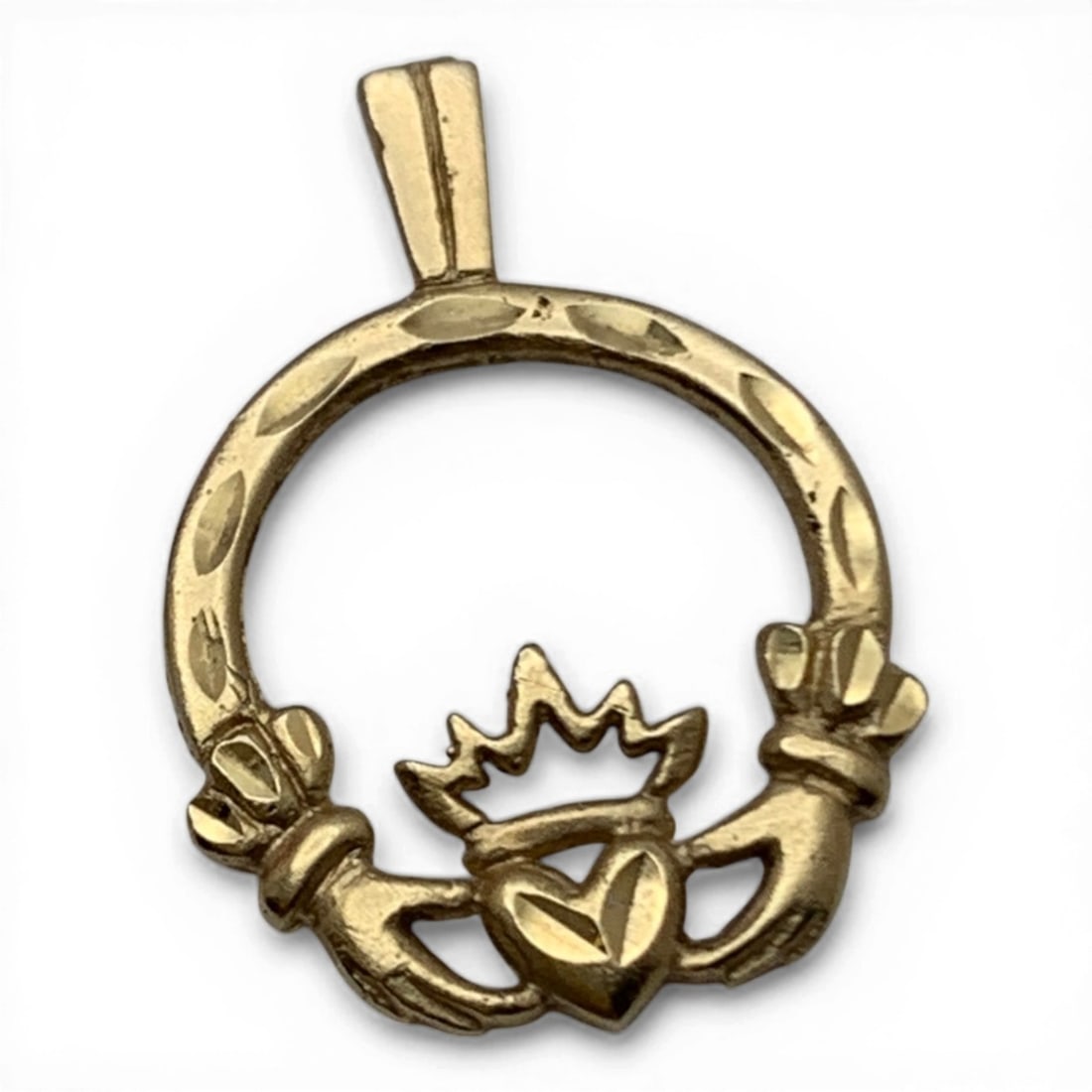 14k Yellow Gold Claddagh Pendant: Marked 14k - 3/4" Long - 0.5 Dwt